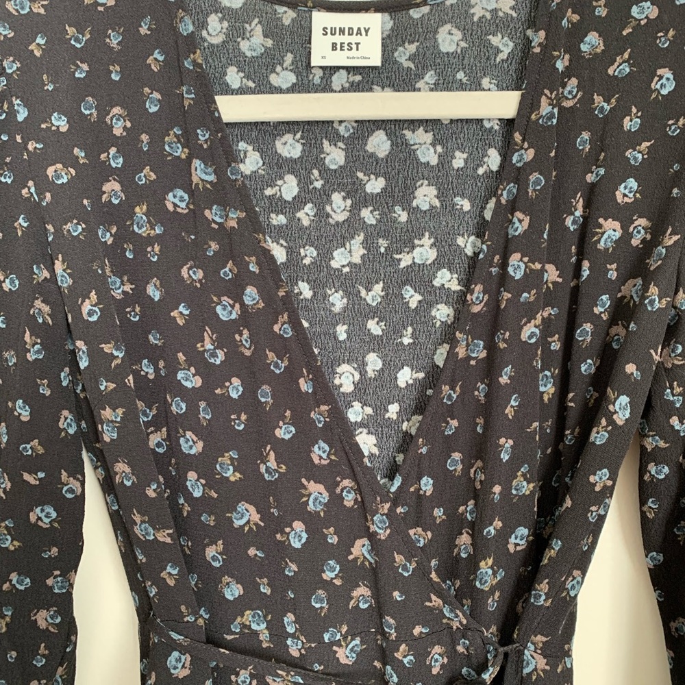 *SOLD* Aritzia Sunday Best Marion Dress - Picture 5 of 7